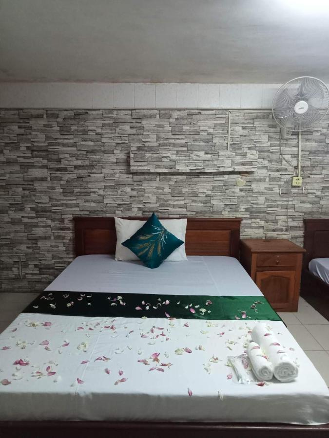White River Guesthouse Phnom Penh Exterior photo
